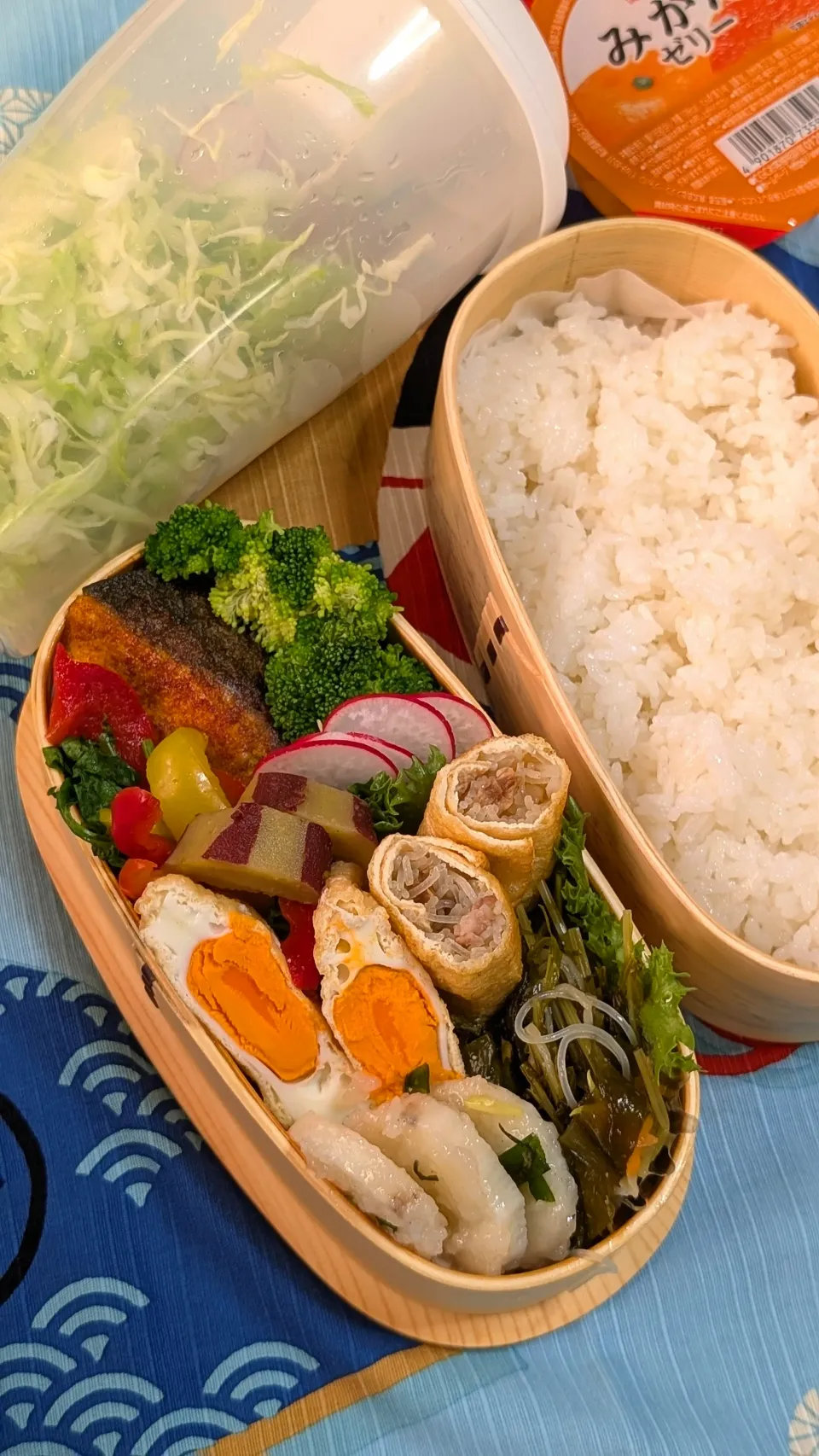 本日のお弁当〜サーモンのカレー粉ムニエル弁当|f.1125beさん