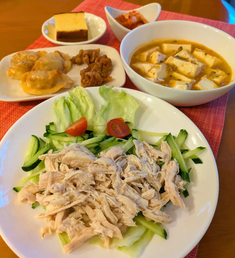 ☆棒々鶏　☆麻婆豆腐　☆揚げ餃子＆鶏皮唐揚げ　☆キムチ　☆カステラ|chikakoさん