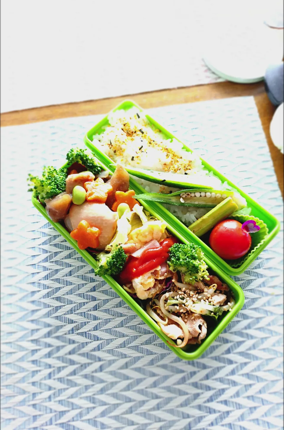 鶏と蒟蒻の煮物のお弁当|Reikoさん