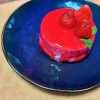 野良いちごとチョコレートのムース