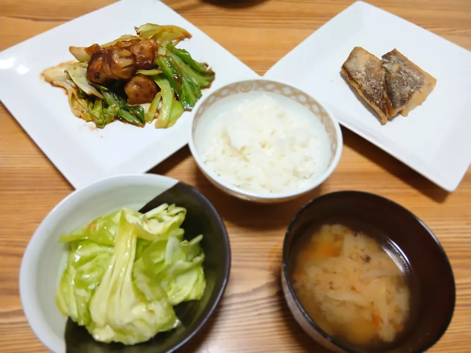今日のごはん.+:｡ ヾ(◎´∀｀◎)ﾉ ｡:+.✨|ぽんすけさん