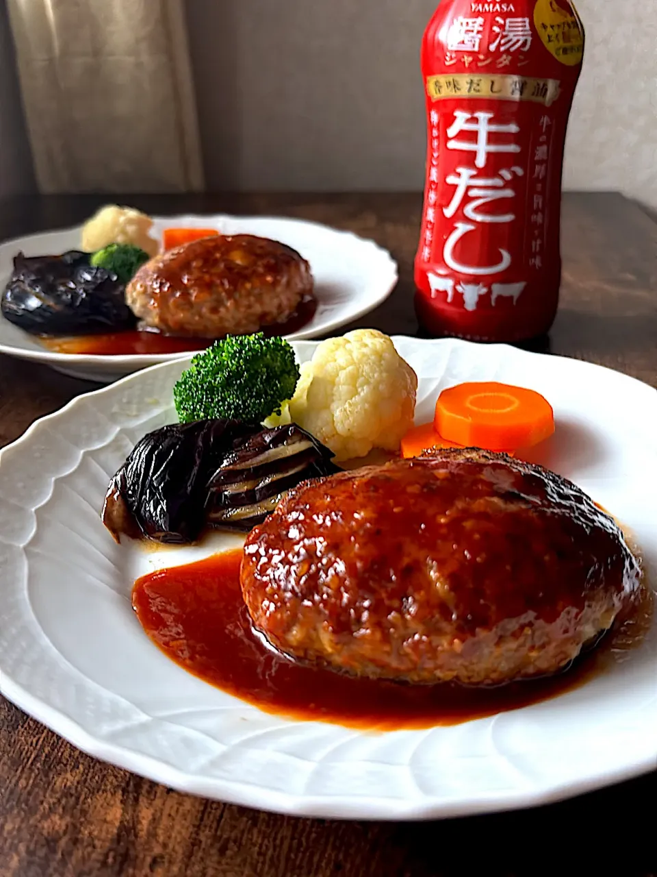 ソースが美味いハンバーグ ~みそと牛だし|とんちんさん