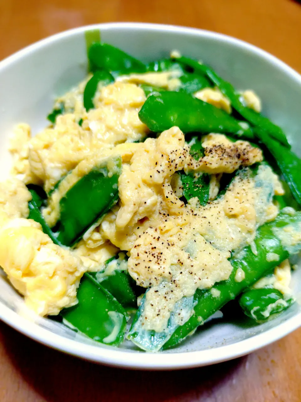 絹さやの卵とじ丼|はるみさん