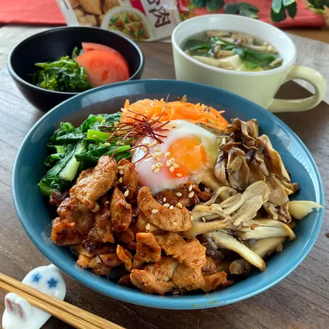 「ダイズラボ 大豆のお肉 スライス」を使ってみたSnapdishの料理・レシピ写真:大豆ミートdeキノコ入りビビンバ