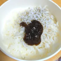 シンプルにしらすと海苔の佃煮ごはん| さっちゃんさん