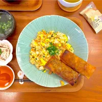 春巻きとチャーハンのおぼんごはん