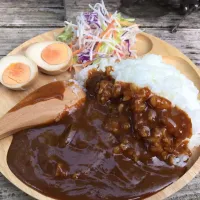 「 森の朝メシ ❹ 」
カレーとサラダを添えて
森の朝メシ(^^)|ばくあんしゃさん