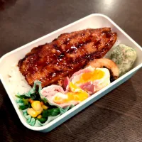 さんまの蒲焼ど〜ん弁当🍱|Rieさん