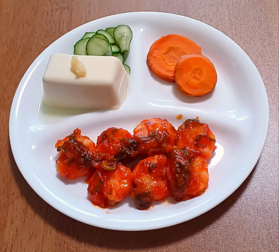 きゅうりの酢の物、冷奴、にんじん、おうちエビチリ|ナナさん