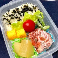 しそわかめふりかけ、たまご焼き、大根の煮物、ミニトマト、ハンバーグトマト煮込み、インゲンの味噌マヨ|きらきらさん
