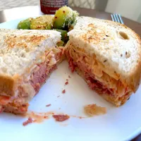 Classic Reuben Sandwich| Laki Maikaʻiさん