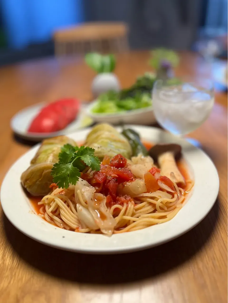 5/31の夕食　トマトのロールキャベツとパスタ|yoneさん