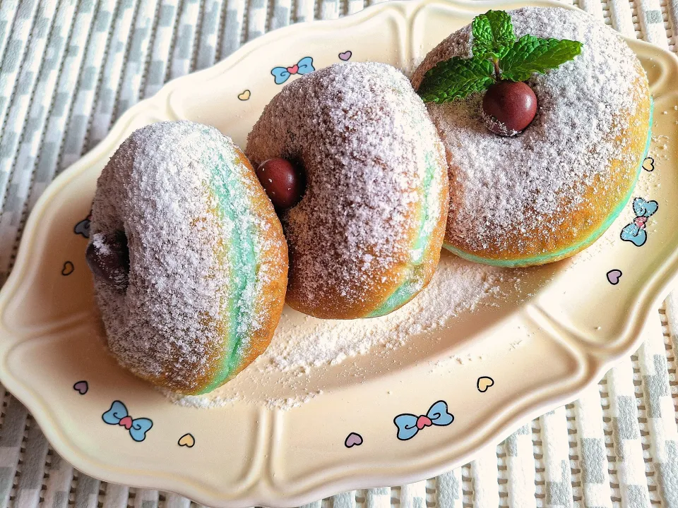 butterfly pea donuts|tyas amertaさん