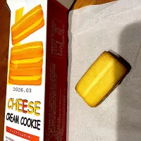 YouTubeを流し見しながら #夜おやつ　チーズクリームクッキー|ms903さん