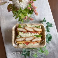 今日から6月❤︎私のサンドイッチ弁当🥪🌱

＊ 銀座に志かわ生食パン🍞
＊ 私弁当
＊ 甘辛ささみカツ
＊ たまご焼き
＊ フリルレタス.トマト.キャベツ☘️|Makinsさん