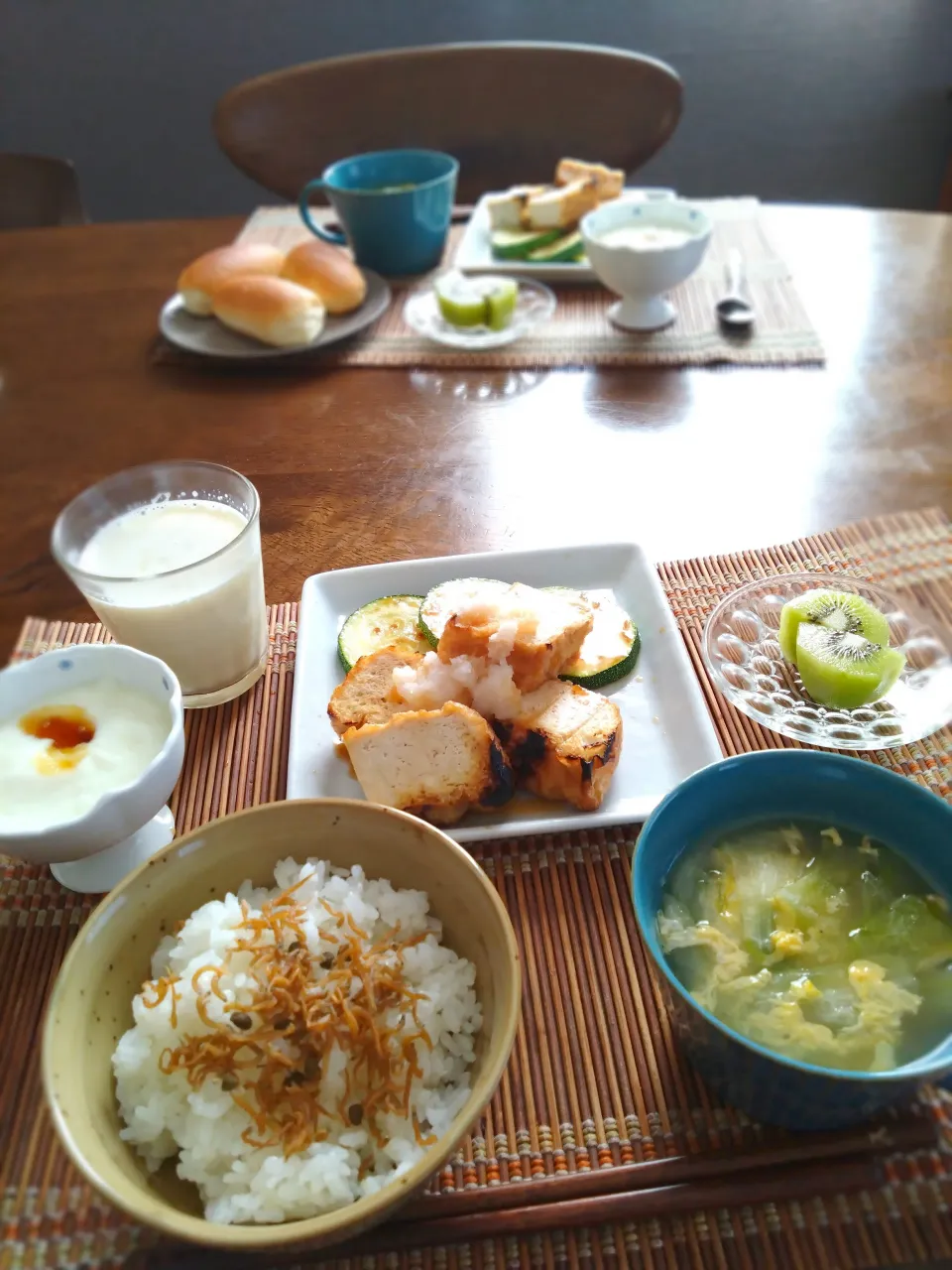 朝ごはん🌅！|まめころさん