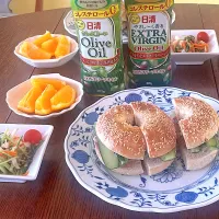 ブランチ♯日清オイリオ♯ベーグルサンド♯コストコ♯エクストラバージンオイル♯オリーブオイル|小松菜さん