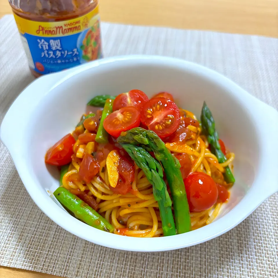 アスパラとトマトのパスタ|かすみんさん