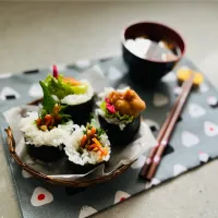 「アルモンデのハーフおにぎらず」