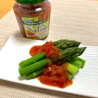 サルサで楽しむ茹でアスパラ|かすみんさん