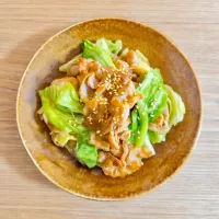 豚バラとキャベツの味噌炒め🥢