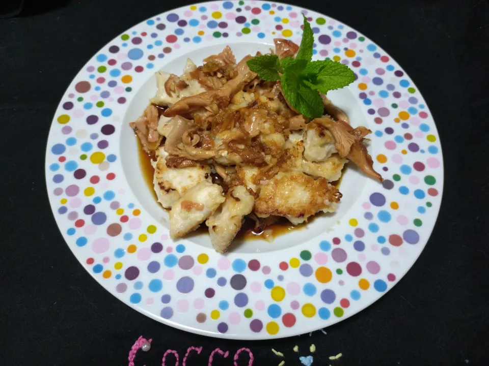 鶏むね肉のガーリックソースかけ✨|cocco+さん