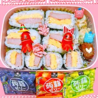 ポークソーセージ&たまご海苔巻きお弁当🍱|miyurumoさん