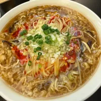 暑い🥵日でも食べたい酸辣湯麺|マコリンさん