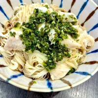 水晶鶏のニラミントソースのせ素麺| deekay71さん