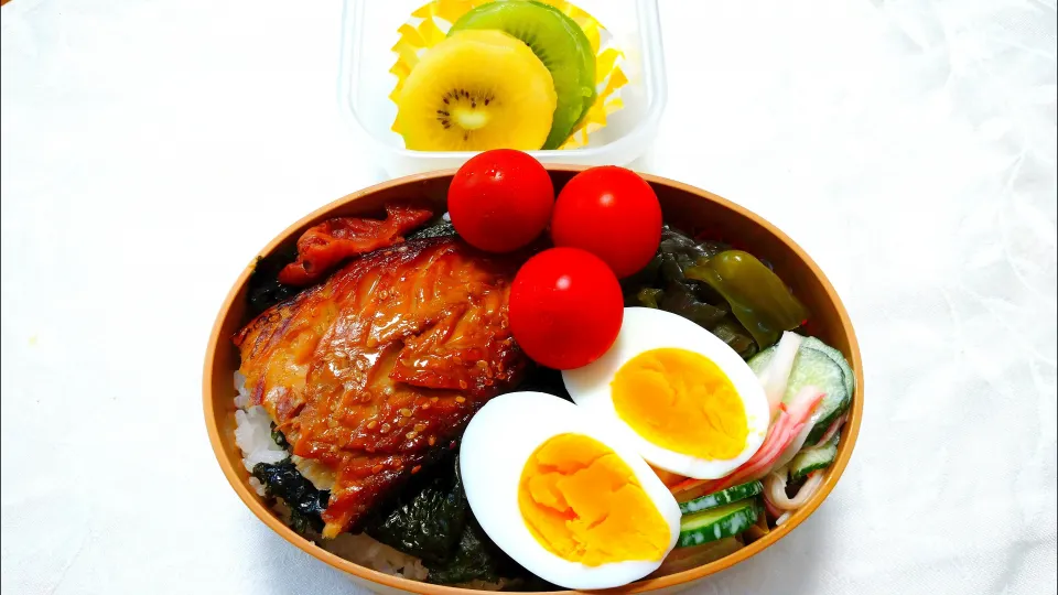6/2のお弁当🍱
海苔弁当|卯月さん
