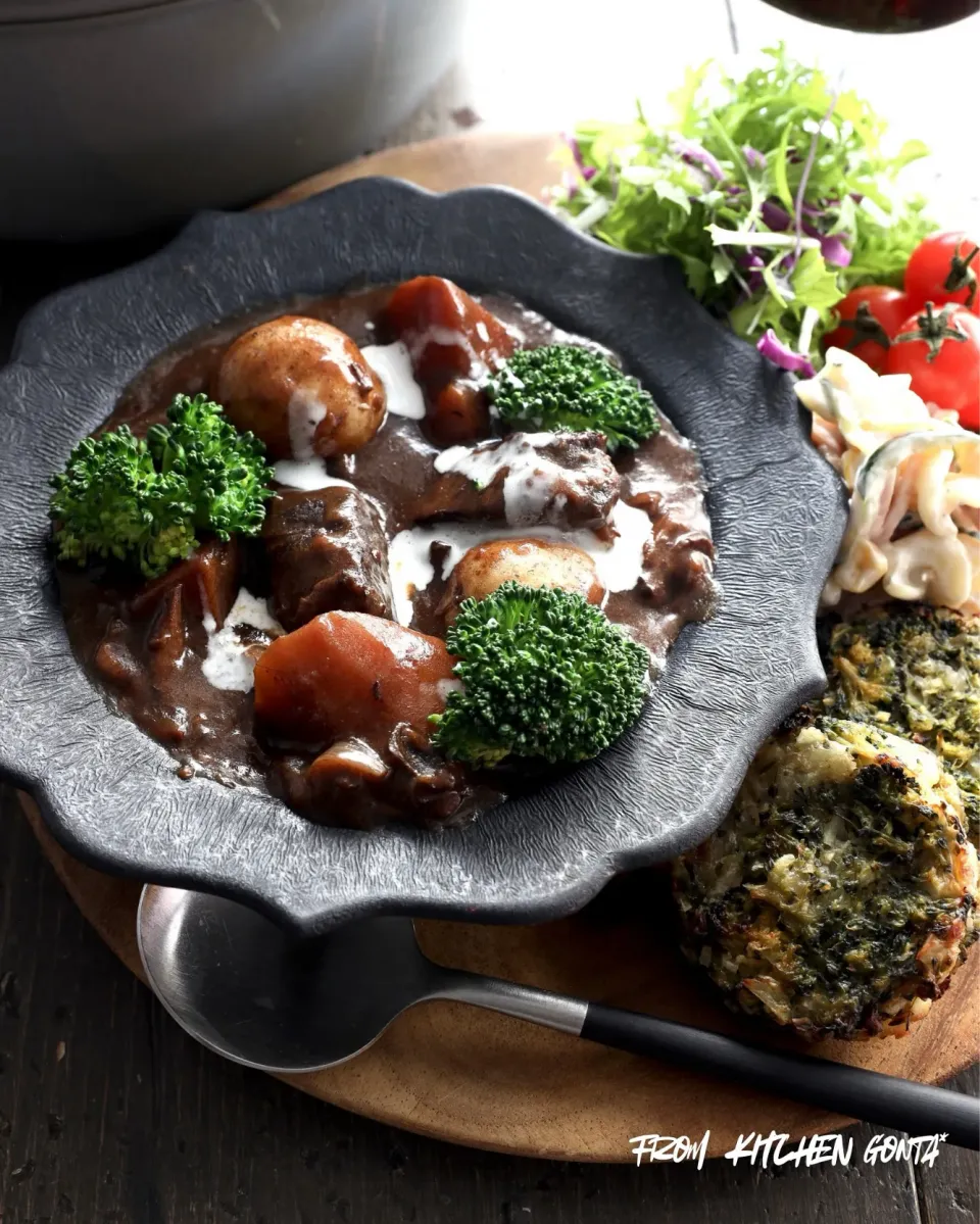 ワイン一本で作る♬本格派ビーフシチュー|gonta*さん