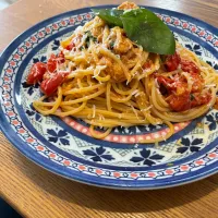 ミニトマトとツナとバジルのパスタ|いがをさん
