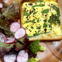 ほうれん草とコーンのマヨパン|cocoさん