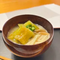 とっぴぃさんの料理 焼き茄子と素麺の味噌汁|とっぴぃさん