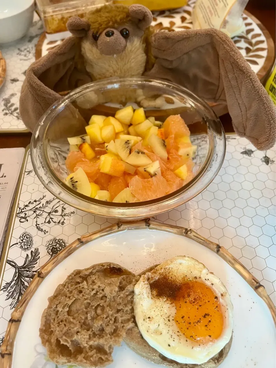 2025/6/3   帰宅後の朝ごはん　Breakfast Back Home|19 Boys & 野鳥さん