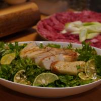 お豆腐蒲鉾とわさび菜のサラダ