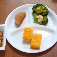 納豆、大根煮、ブロッコリー、卵焼き| ナナさん