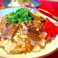 さんまの蒲焼乗せちらし寿司🐟