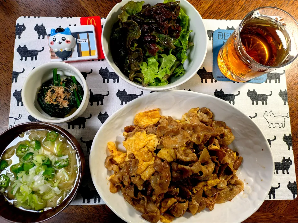 豚バラと卵の炒りつけとのり塩レタスの晩ごはん😋|jpsさん