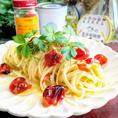 「赤唐がらしカット（酢漬）」を使ってみたSnapdishの料理・レシピ写真:🌏『世界の食卓探検隊』🇮🇹イタリア料理【🇮🇹セミドライトマトのアーリオ・オーリオ・エ・ペペロンチーノ】