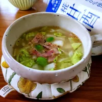 マルコメレシピ♪白菜とベーコンの麹甘酒スープ