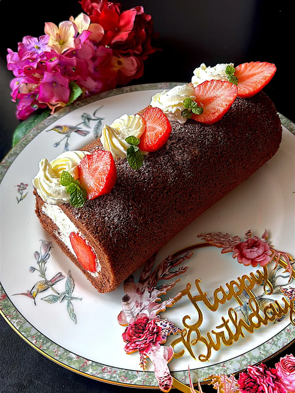 とんちんさんの料理 誕生日にチョコレートロールケーキ|とんちんさん