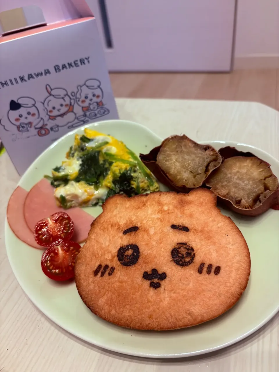 ちいかわ食パンでワンプレートごはん|こずりんさん