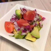トマトとアボカドのレモンサラダ🍋🥑🍅| Maho Sanoさん
