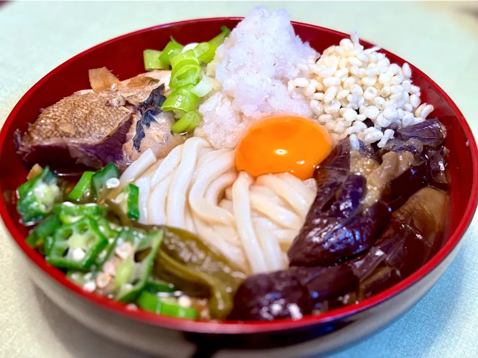 鰤と茄子の生姜煮うどん|マニラ男さん