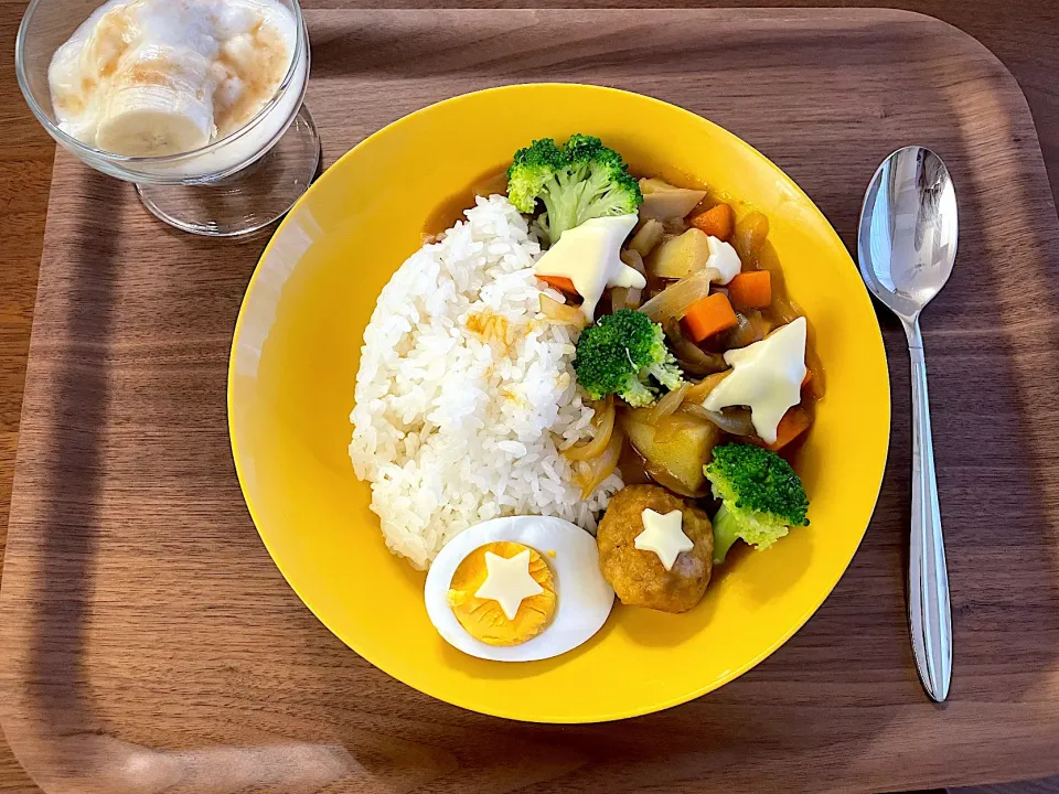 カレーライスメインのお夕飯for kids🌛|みーぬさん