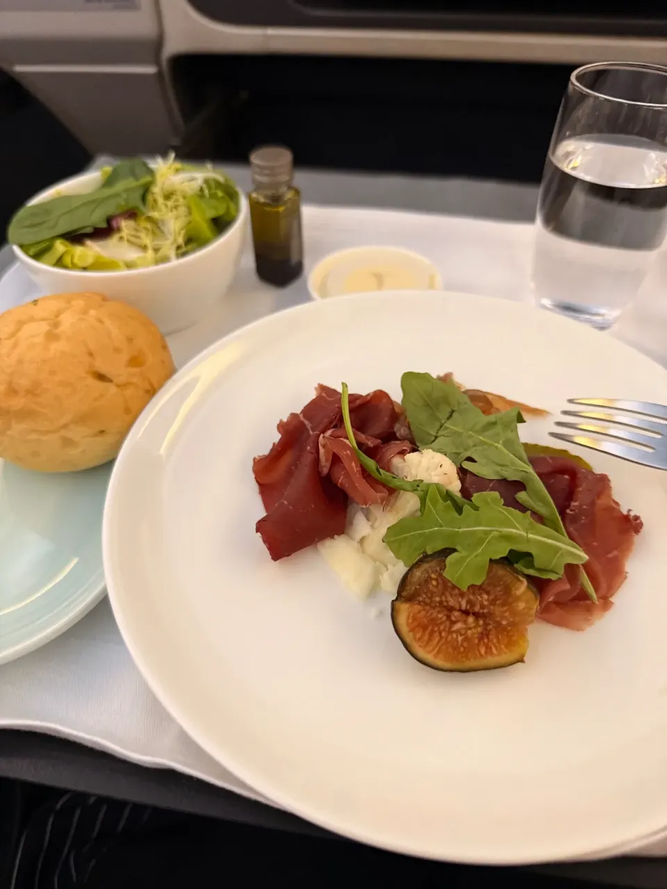 In flight ✈️ 🥘|B&Bさん