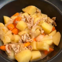 肉じゃが　仕事で疲れたから料理で気分転換！|🍮ぷりぷりざえもん🍮さん
