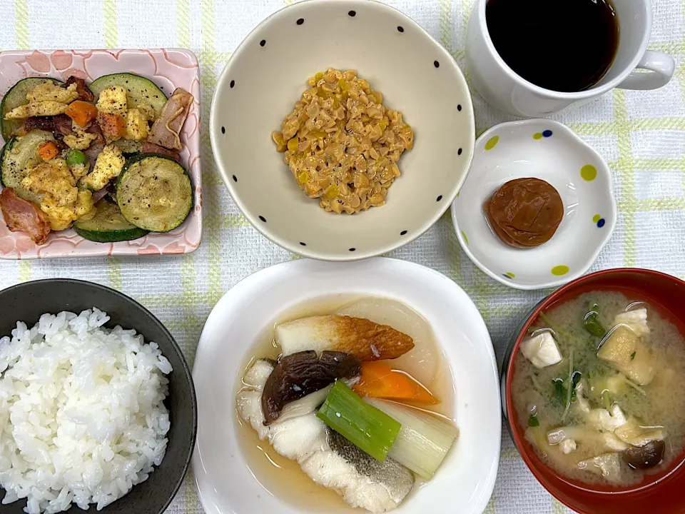 朝ごはんです〜|じゅにぱあべりぃ🍎さん