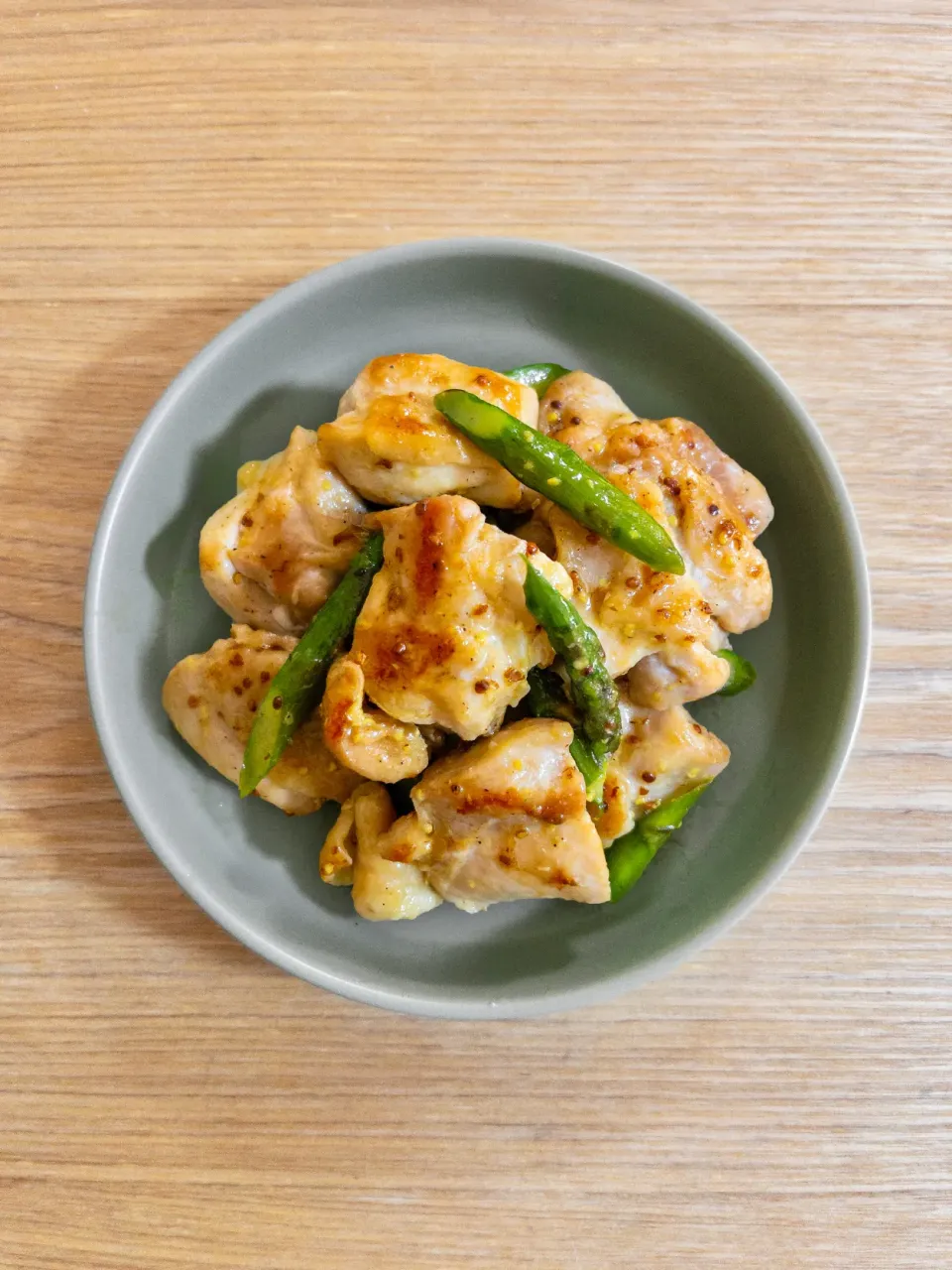 鶏肉とアスパラの白だし粒マスタード炒め🥢|nocceさん